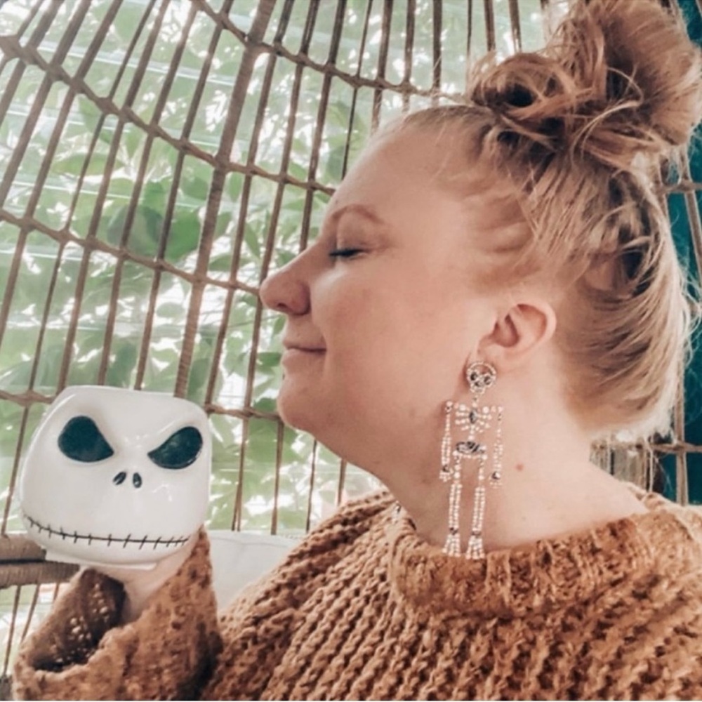 ~NWT BaubleBar Skeleton Bare Bones Halloween Dangle Drop Earrings